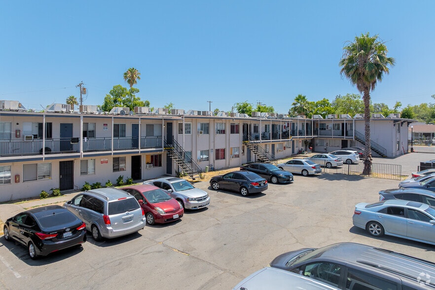 More Photos Of 695 Plaza Ave, Sacramento Apartments For Sale