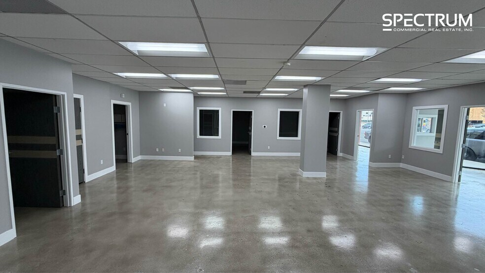More Photos Of 22837 Ventura Blvd, Woodland Hills Office For Lease