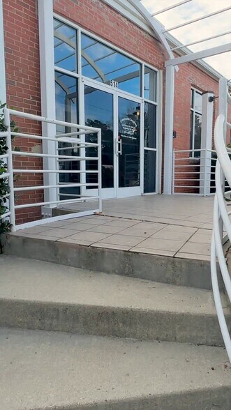 Primary Photo Of 514 Dabney Rd, Henderson Office For Lease