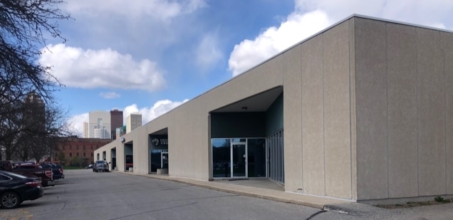 Primary Photo Of 411 SW 8th St, Des Moines Flex For Lease