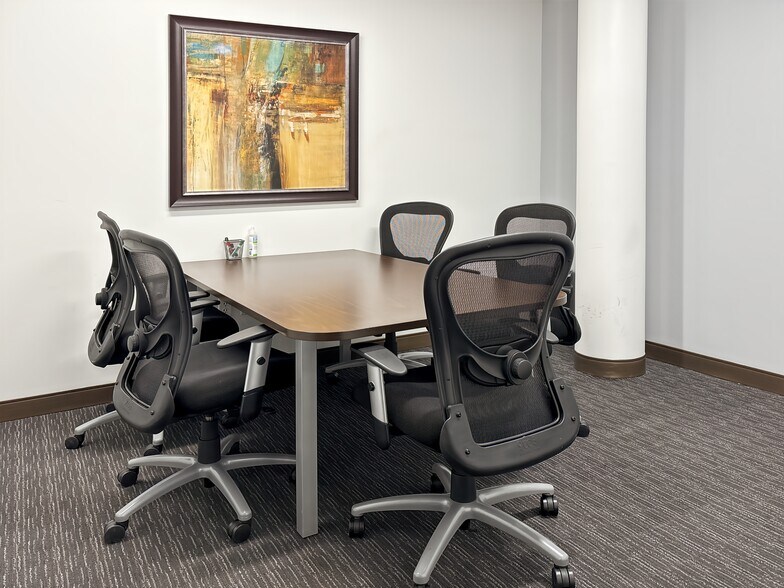 More Photos Of 7272 E Indian School Rd, Scottsdale Coworking Space