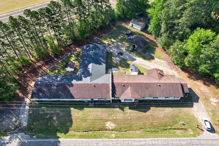Primary Photo Of 6828 Old Stage Rd N, Angier Flex For Sale