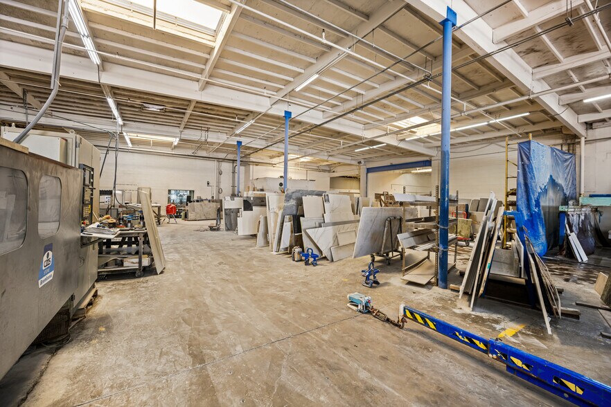 More Photos Of 1701 S State College Blvd, Anaheim Manufacturing For Sale