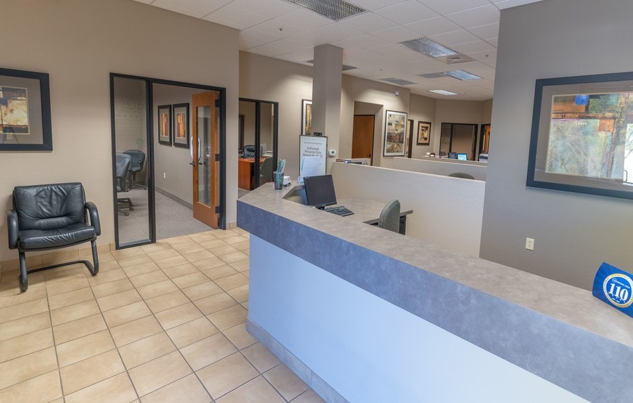 More Photos Of 2506 E Vistoso Commerce Loop, Tucson Medical For Lease