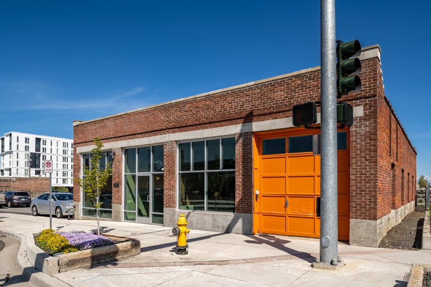 More Photos Of 429-431 E Sprague Ave, Spokane Freestanding For Lease
