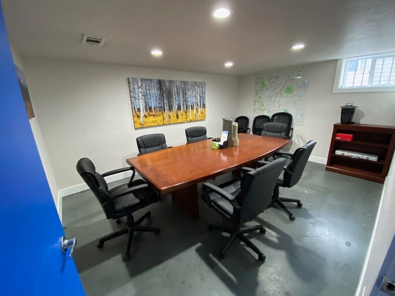 More Photos Of 7145 Lowell Blvd, Westminster Office For Lease