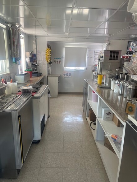 More Photos Of 801 S Main St, Blackwell Fast Food For Sale