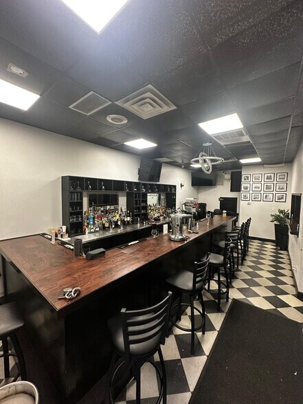 More Photos Of 756-777 S 5th Ave, Mount Vernon Storefront For Lease