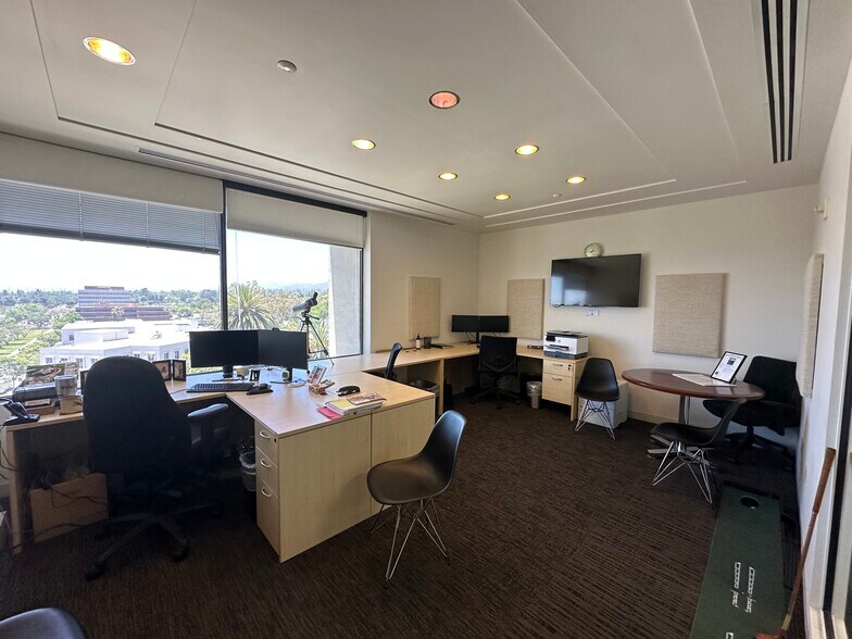 More Photos Of 11777 San Vicente Blvd, Los Angeles Office For Lease