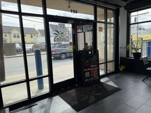 More Photos Of 601 Cranston St, Providence Storefront For Lease