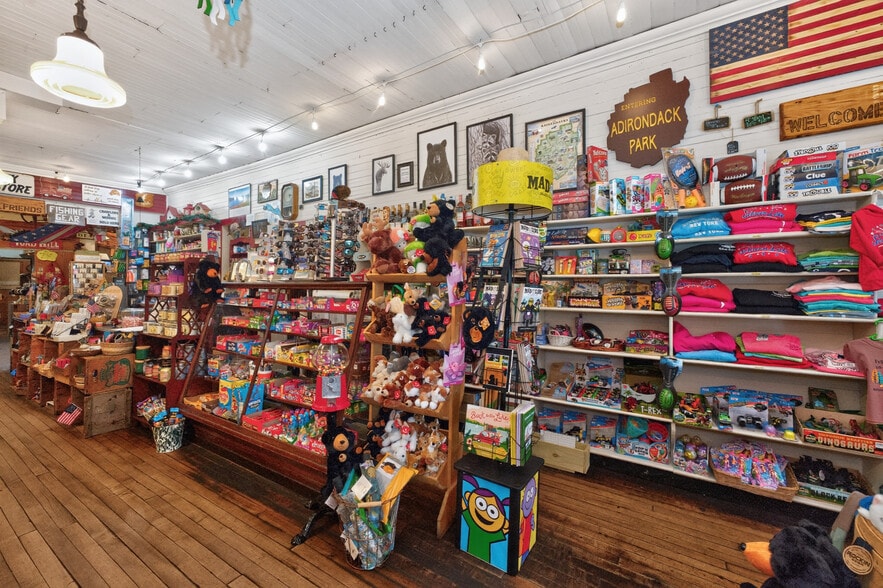 More Photos Of 899 E Shore Dr, Adirondack Storefront Retail Residential For Sale