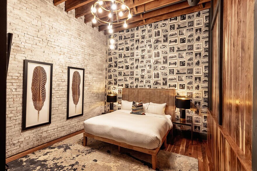 More Photos Of 218 3rd Ave N, Nashville General Retail For Sale