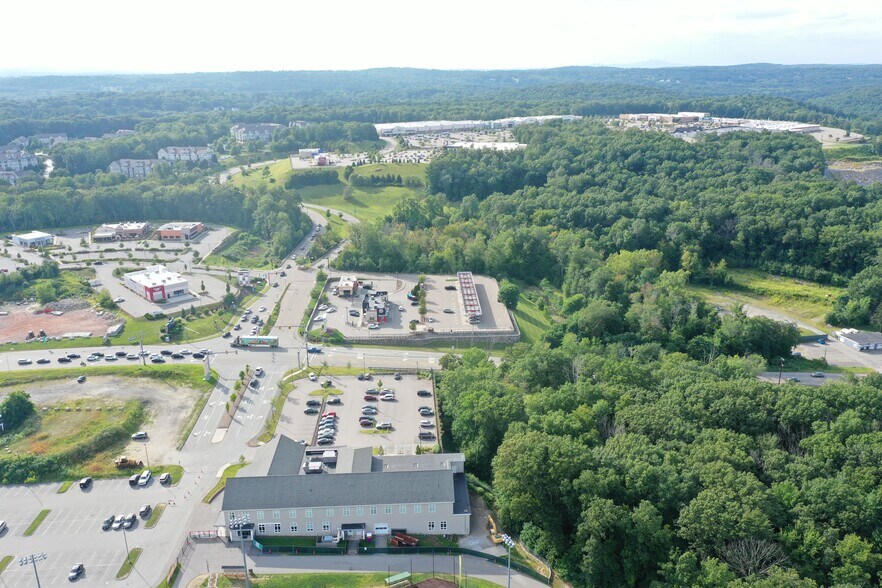 More Photos Of 333 SW Cutoff, Northborough Medical For Lease