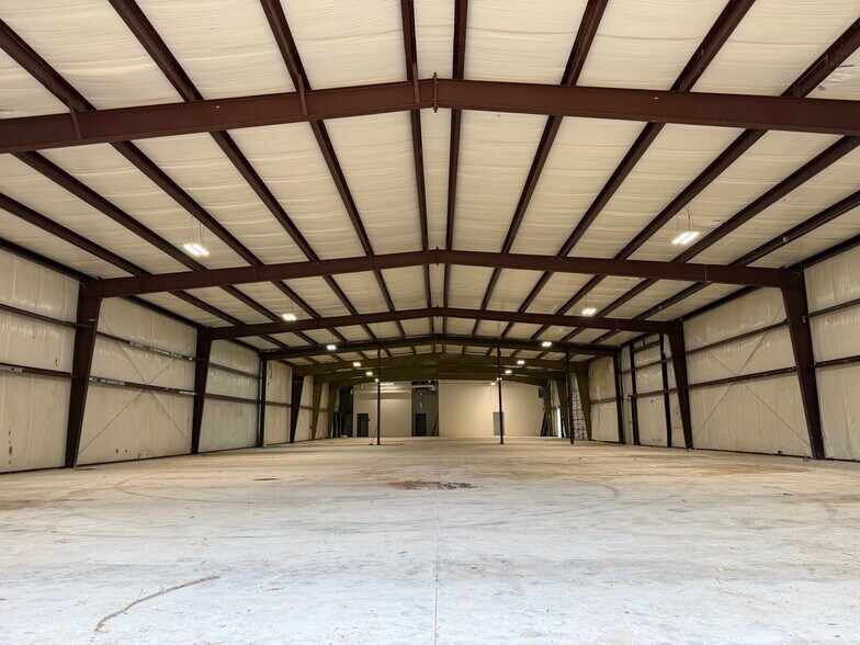 More Photos Of 1901 SE 29th St, Oklahoma City Manufacturing For Sale