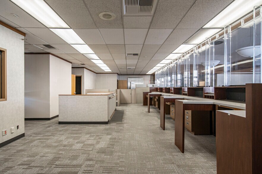 More Photos Of 17899 Colima Rd, City Of Industry Bank For Lease