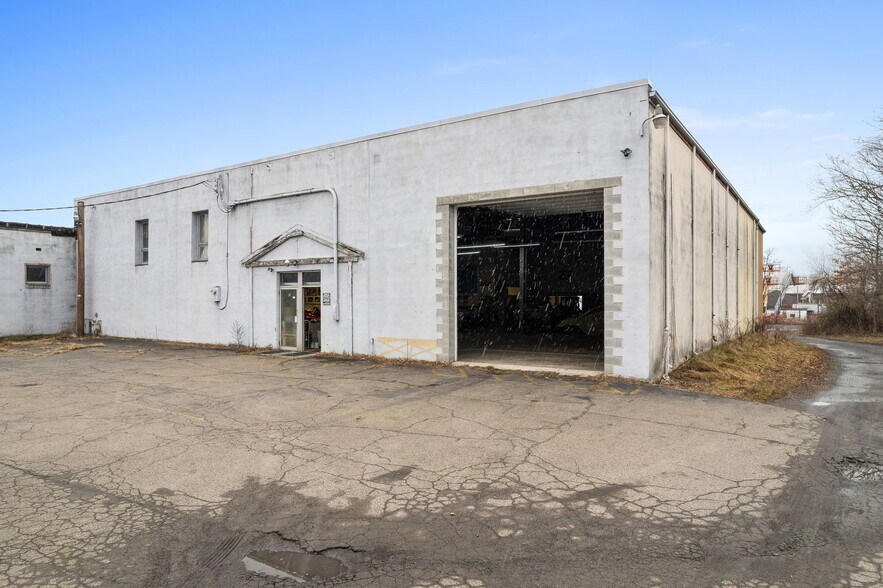 Primary Photo Of 560 N Main St, Pittston Warehouse For Sale
