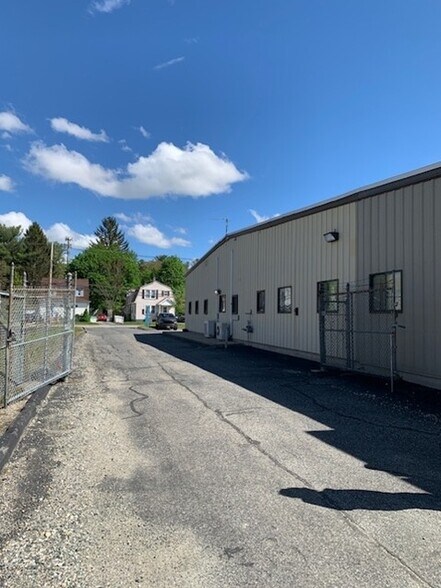 More Photos Of 190 Pleasant St, Ashland Light Manufacturing For Sale