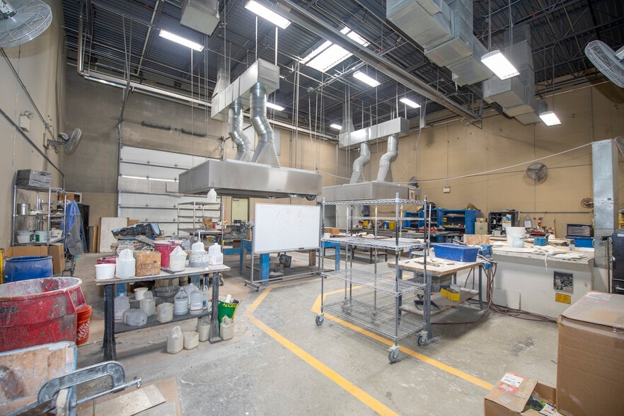 More Photos Of 1460 Overlook Dr, Lafayette Manufacturing For Lease