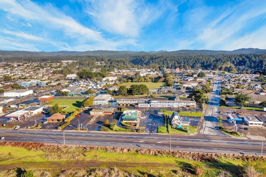 More Photos Of 760 S Main St, Fort Bragg Restaurant For Sale