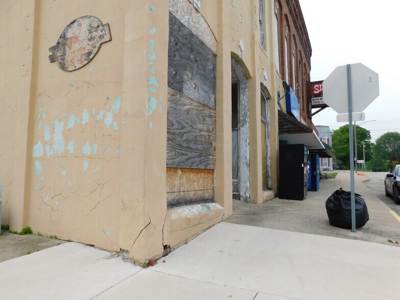 More Photos Of 101 E Main St, Silver Lake Industrial For Sale