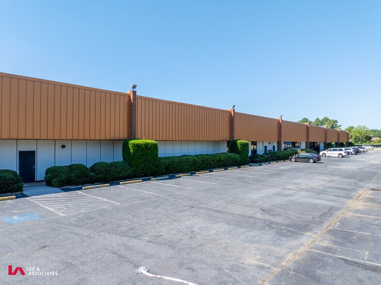 More Photos Of 5305 Snapfinger Woods Dr, Decatur Light Distribution For Sale