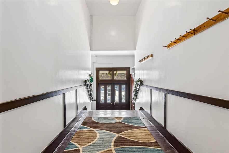 More Photos Of 66 Duttonsville School dr, Cavendish Schools For Sale