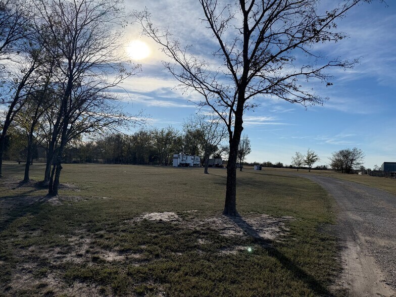 More Photos Of 564 County Road 3201, Campbell Land For Sale