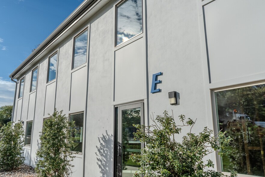 More Photos Of 1001-1019 S Broad St, Lansdale Medical For Lease