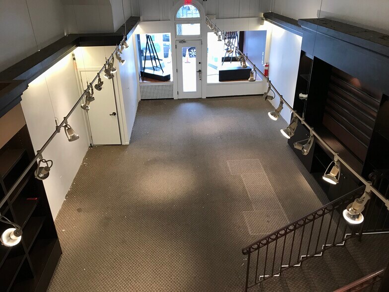 Primary Photo Of 76 E Ridgewood Ave, Ridgewood Storefront Retail Residential For Lease