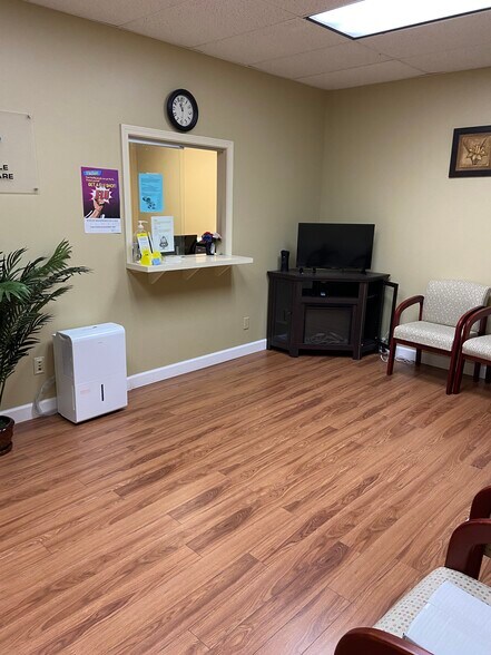 More Photos Of 11219 Financial Centre Pky, Little Rock Medical For Lease