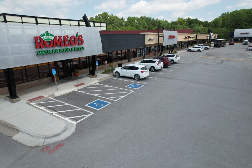 More Photos Of 14404-14630 W Center Rd, Omaha Unknown For Lease