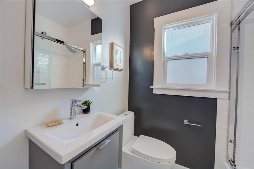 More Photos Of 3435 Dimond Ave, Oakland Land For Sale