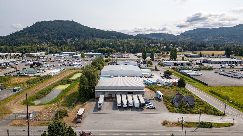 More Photos Of 3616 Old Highway 99 S Rd, Mount Vernon Distribution For Sale