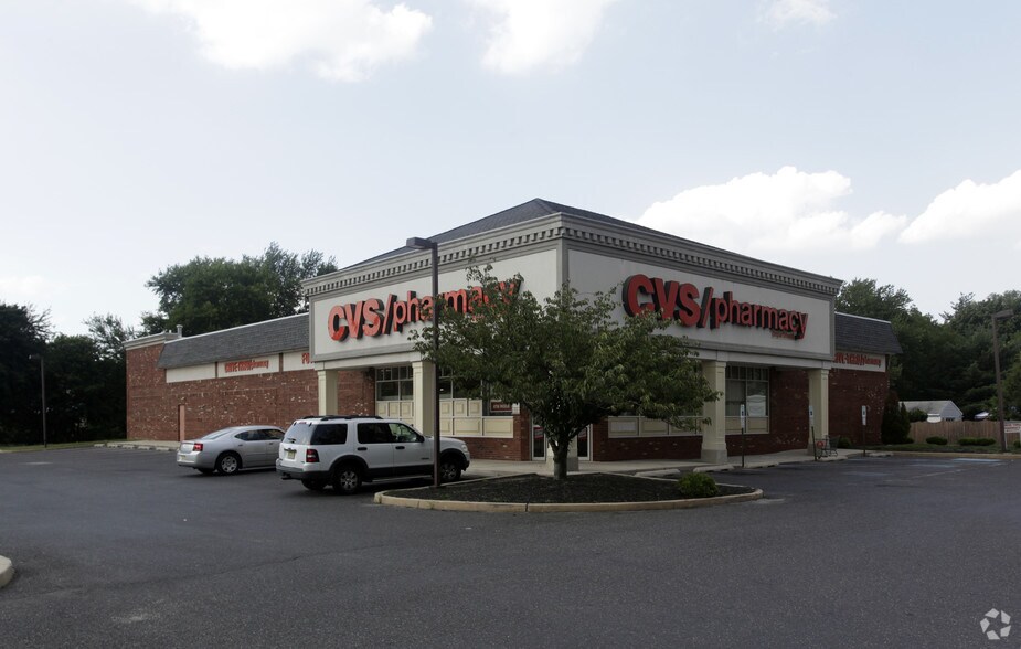 Primary Photo Of 231 W Broad St, Paulsboro Drugstore For Lease
