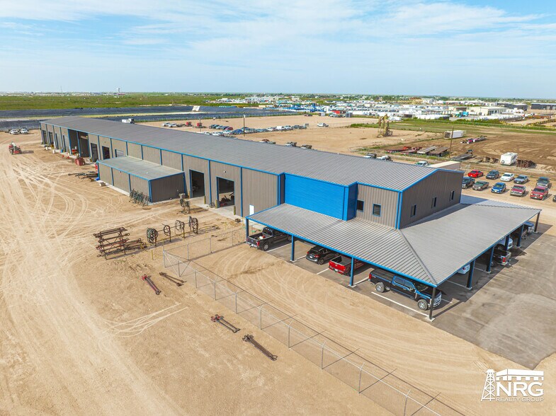 More Photos Of 10911 County Rd 74 rd, Midland Warehouse For Lease