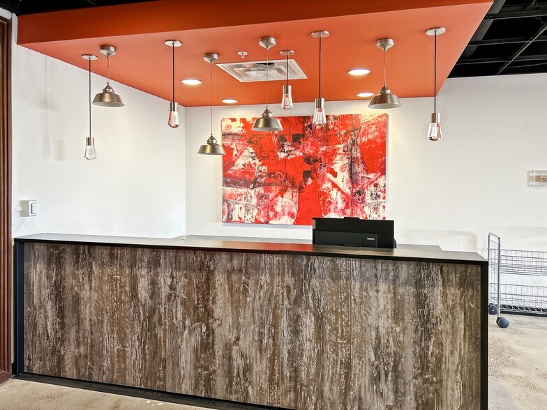 More Photos Of 7777 Bonhomme Ave, Clayton Coworking Space