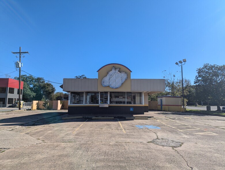 More Photos Of 1322 N 16th St, Orange Fast Food For Lease