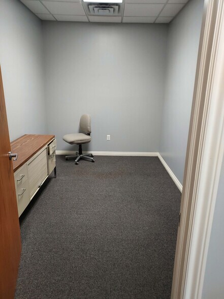 More Photos Of 200 E Russell Rd, Tecumseh Healthcare For Lease