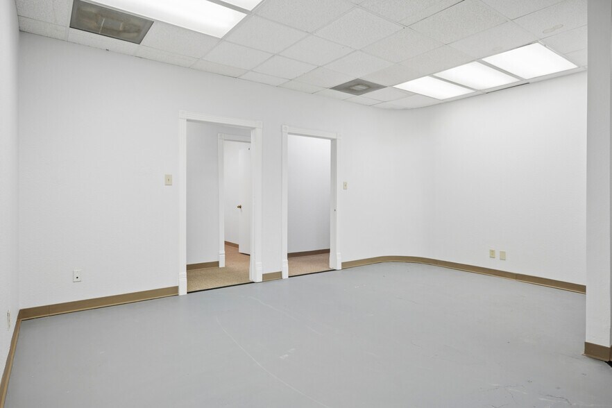 More Photos Of 6407 Colleyville Blvd, Colleyville Medical For Lease