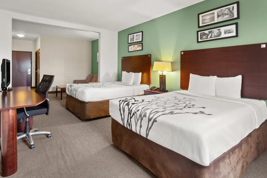 More Photos Of 18150 McKay Dr, Humble Hotel For Sale