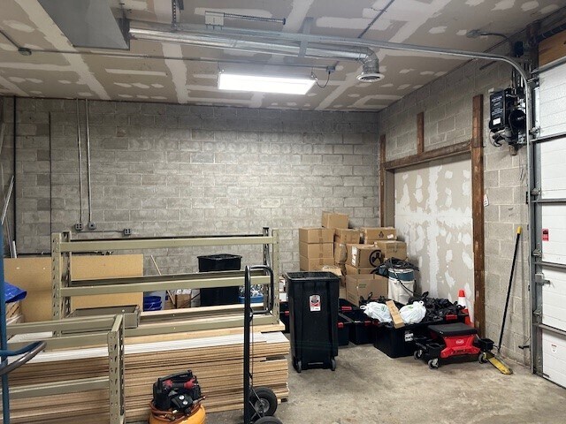 More Photos Of 22988 Ireland Rd, South Bend Showroom For Sale