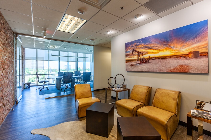 More Photos Of 7859 Walnut Hill Ln, Dallas Office For Lease