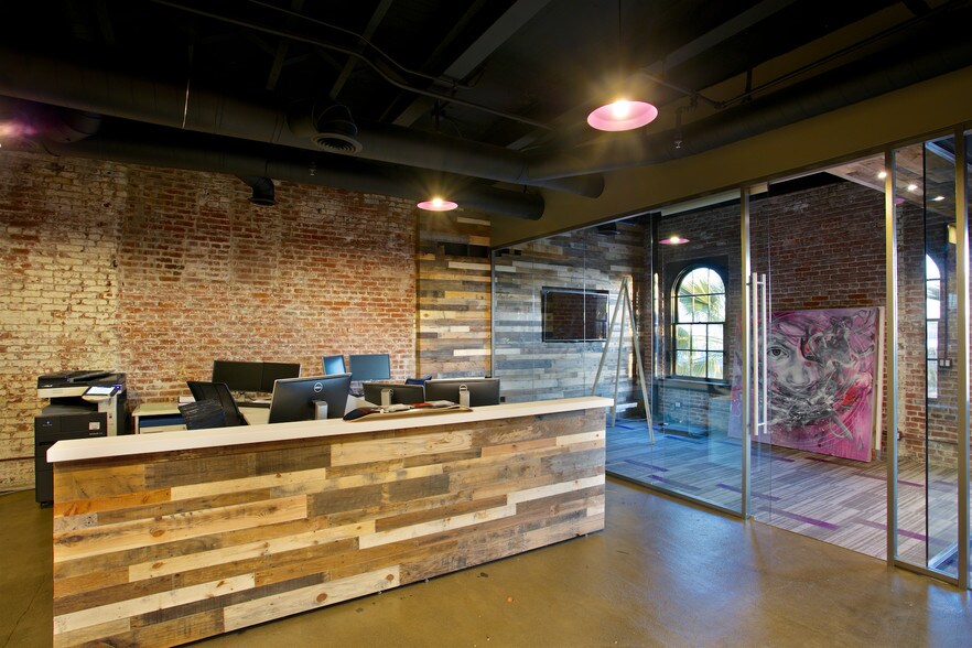 More Photos Of 1775 Hancock St, San Diego Loft Creative Space For Lease