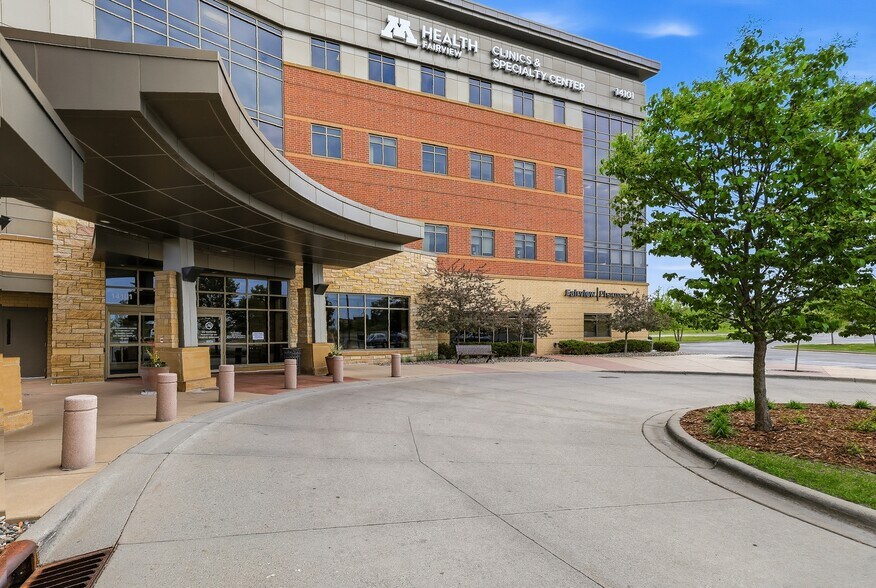 More Photos Of 14101 Fairview Dr, Burnsville Medical For Lease