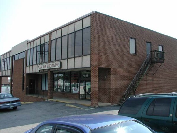 More Photos Of 8084-8086 Watson Rd, Webster Groves Office Residential For Lease
