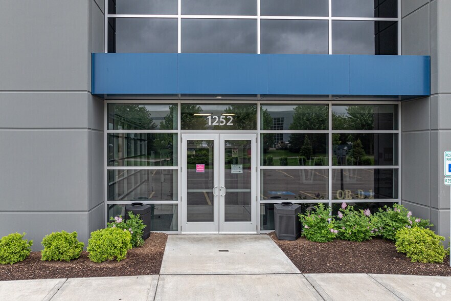 More Photos Of 1252 Pierson Dr, Batavia Warehouse For Lease