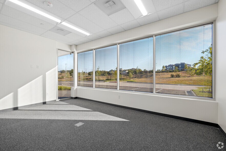 More Photos Of 5305 N Mays St, Georgetown Unknown For Lease