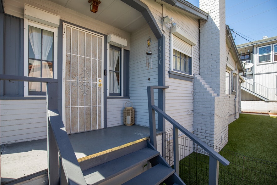 More Photos Of 1930-1934 Hornblend St, San Diego Apartments For Sale