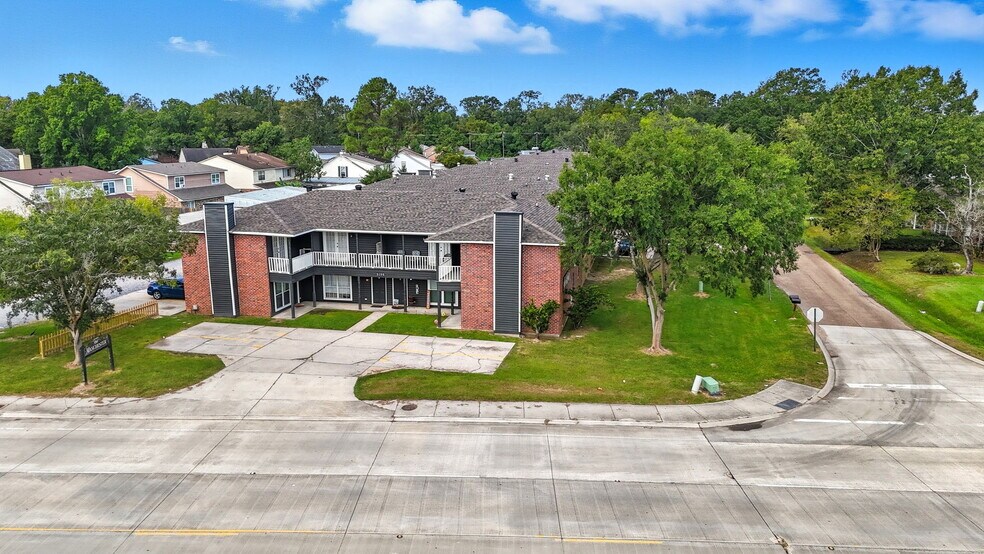 More Photos Of 3150 Oneal Ln, Baton Rouge Multifamily For Sale