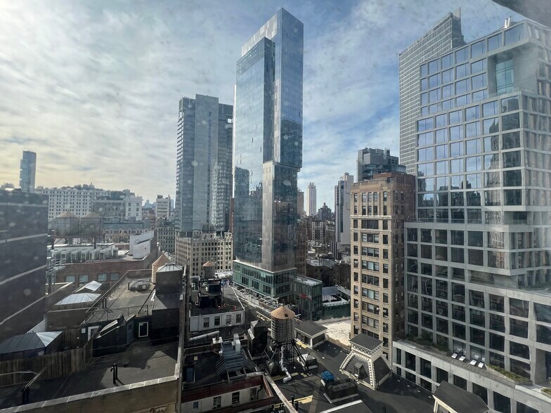 More Photos Of 39-41 W 31st St, New York Office For Lease